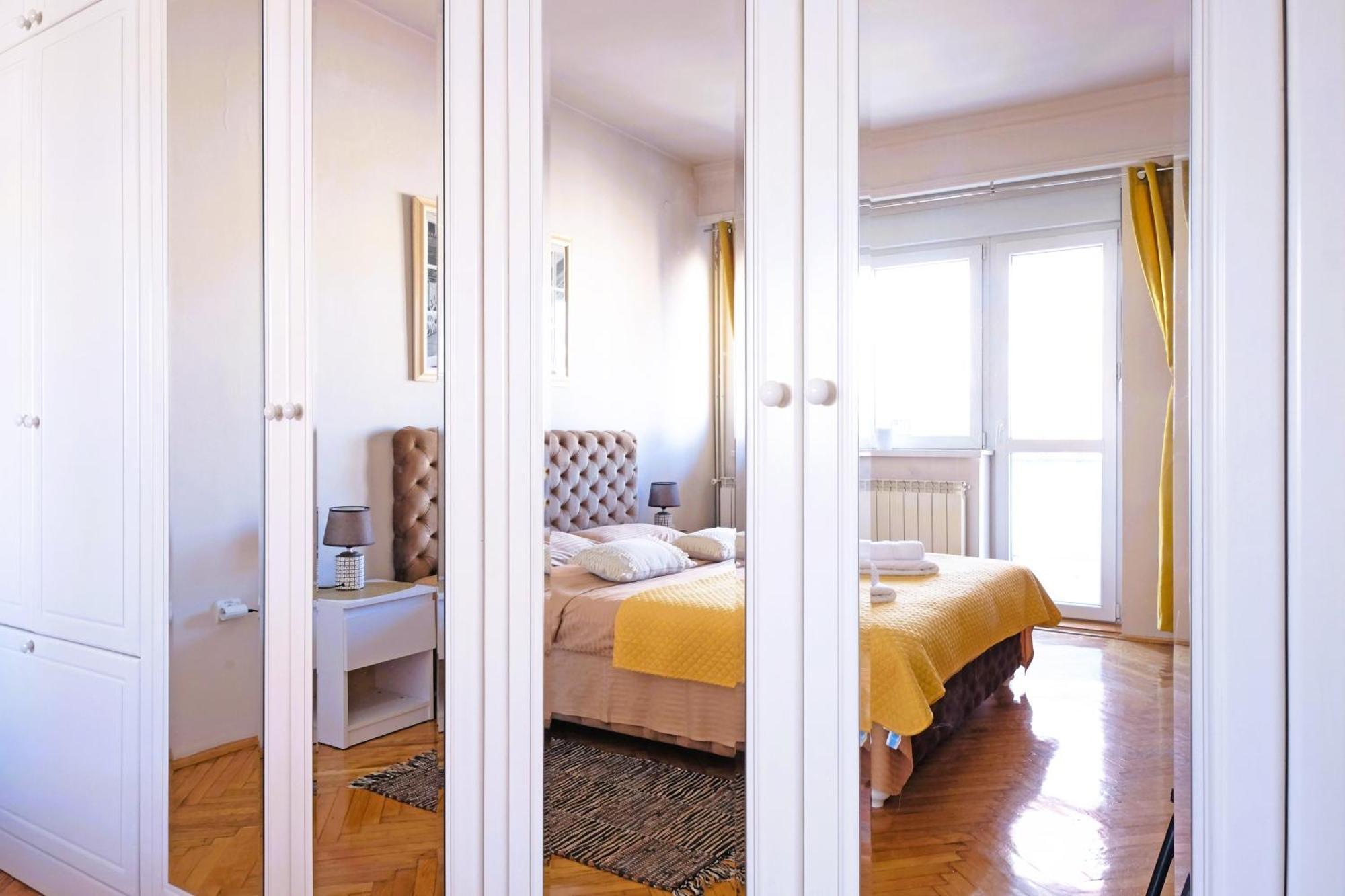 Windows City Apartment Belgrad Exterior foto