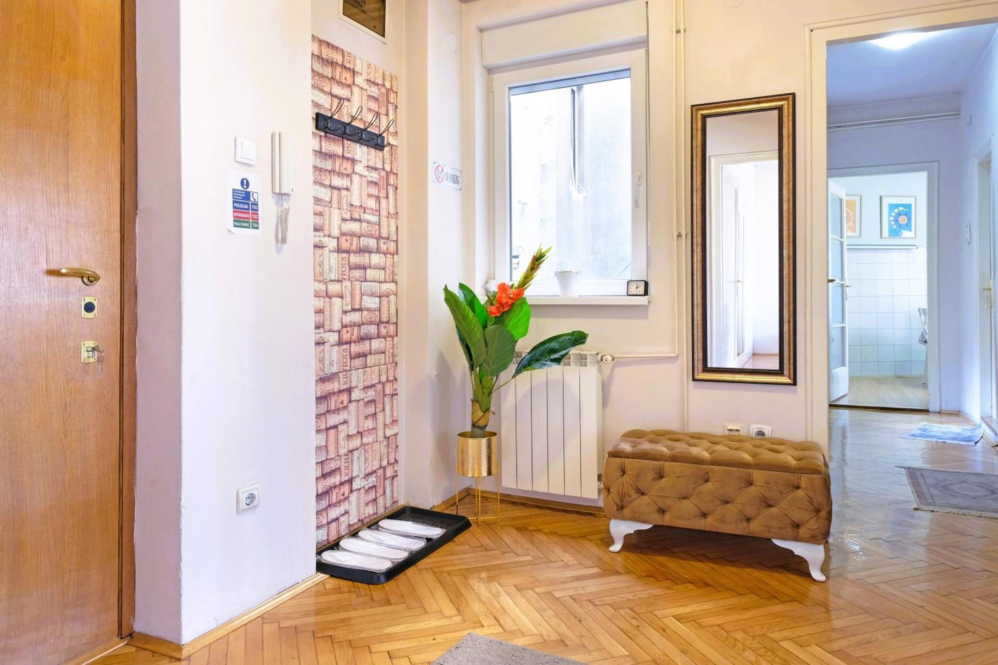 Windows City Apartment Belgrad Exterior foto